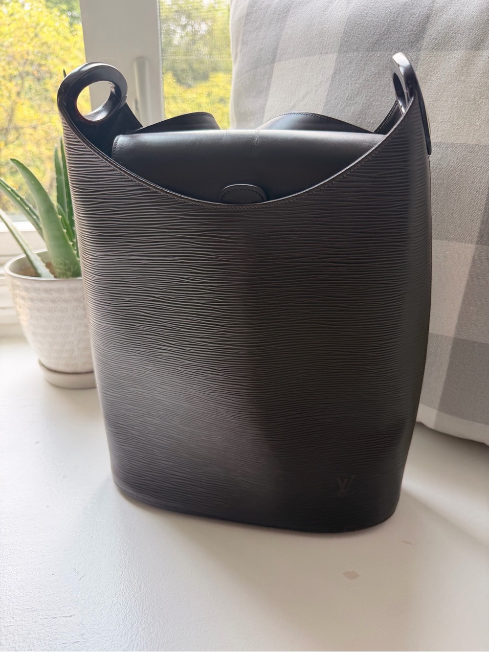 Louis Vuitton Verseau Shoulder Bag, Epi Leather.